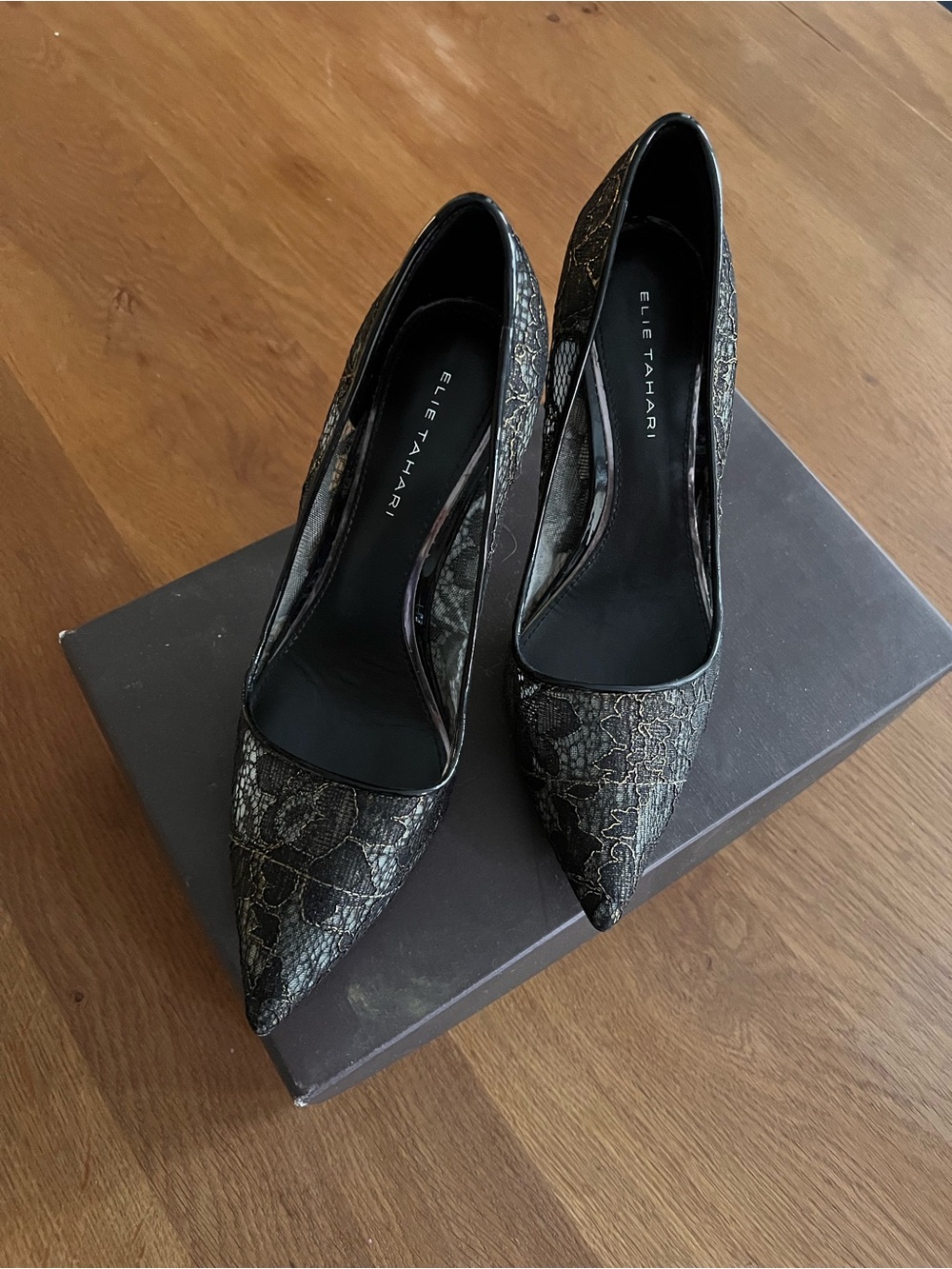 Elie Tahari Black Lace Pointed-Toe Pumps (Size US6/EU36)